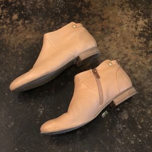 Bocage flat ankle boot